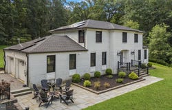 64 LINDBERGH ROAD, RINGOES, NJ 08551