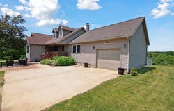 1741 N Bunn Road, Hillsdale, MI 49242