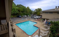 100 BAYOU Point, Hot Springs, AR 71913