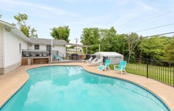 1394 Bee Creek Road, Branson, MO 65616
