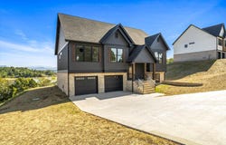 411 Hampton Way, Dandridge, TN 37725