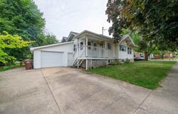 102 E Front, MOUNT MORRIS, IL 61054