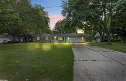 8417 Gallant Fox, Flushing, MI 48433