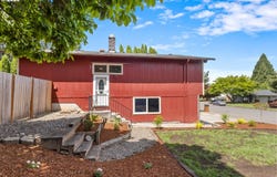 2021 SE HALE Dr, Gresham, OR 97080