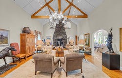 2 Aspen Place, Great Neck, NY 11021