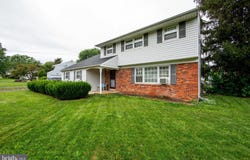 48 MAURICE LANE, HATBORO, PA 19040