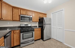 63 CENTER Lane, MOUNT LAUREL, NJ 08054