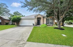 8125 Chamizal Drive, Fort Worth, TX 76137