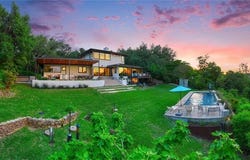 402 Buckeye TRL, West Lake Hills, TX 78746
