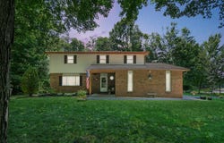 13892 Woodsedge Court, Pickerington, OH 43147
