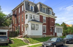 49 W COMMERCE STREET, CHAMBERSBURG, PA 17201