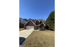 1009 Chads Ridge, Jonesboro, GA 30236