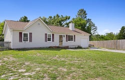 608 Calabash Drive, Hubert, NC 28539