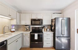 1909 Southcross Drive W, Burnsville, MN 55306
