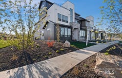 6397 N Birch Run Ln, Eagle, ID 83616