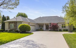 Sycamore, IL 60178