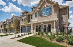 2733 Starburst Drive, Little Elm, TX 75068