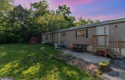 23 HELENA LANE, CARLISLE, PA 17015