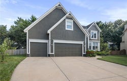 8007 W 146 Terrace, Overland Park, KS 66223