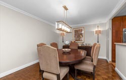 3 Oldfield, Roslyn, NY 11576