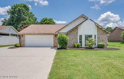 1418 Raulston Rd, Maryville, TN 37803