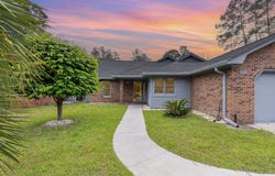 112 Boxwood Ln., Conway, SC 29526
