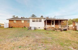 2613 Hickman Ave, Elba, AL 36323