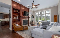 3901 140th Street, Urbandale, IA 50323