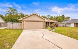 323 Tree Swallow Dr, Pensacola, FL 32503