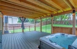 404 Wyndham Drive, Lansing, KS 66043