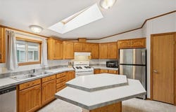 880 Cessna Drive, New Brighton, MN 55112