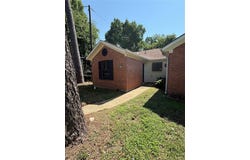 2215 Creswell Avenue, Shreveport, LA 71104