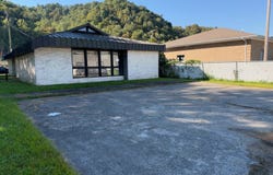509 Tenth Street, Paintsville, KY 41240
