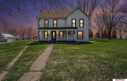 2860 335th Street, Logan, IA 51546