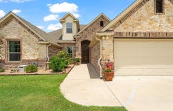152 Crenshaw CT Street, Stephenville, TX 76401
