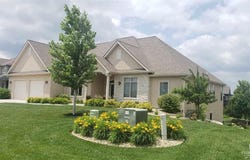 1214 Leone Ridge Drive, Manhattan, KS 66503