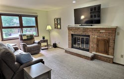 940 BABCOCK Street, NEENAH, WI 54956