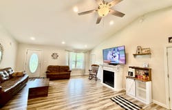 168 Luke Ct, Ekron, KY 40117