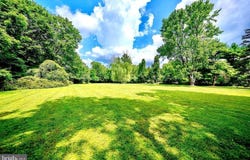2390 PINEVIEW DRIVE, MALVERN, PA 19355