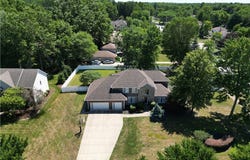 6164 Tourelle Drive, Highland Heights, OH 44143