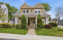 17 Winthrop St, Marlborough, MA 01752