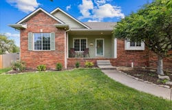 602 Brentwood Pl, Andover, KS 67002