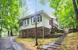 118 Roth Lane, Canadensis, PA 18325