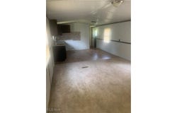 Kings Drive, Warren, OH 44481