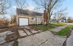 201 Ashwood Avenue, Dayton, OH 45405