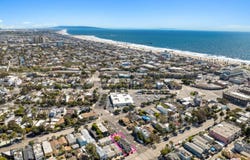 1366 Riviera Ave, Venice, CA 90291