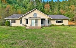 1480 Bridge Lane, Wolf Creek, OR 97497