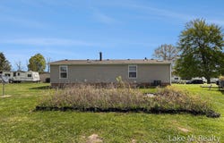 7560 County Road 681, Grand Junction, MI 49056