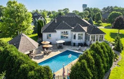 4930 Benthaven Drive E, Bargersville, IN 46106