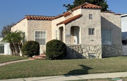 2067 W 65th Pl, Los Angeles, CA 90047